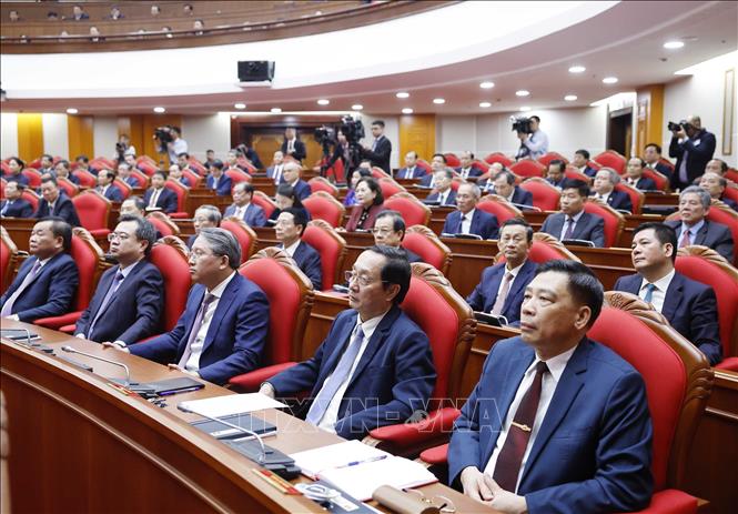 Các đại biểu dự phiên bế mạc Hội nghị lần thứ 15 Ban Chấp hành Trung ương Đảng khoá XIII. Ảnh: Thống Nhất - TTXVN