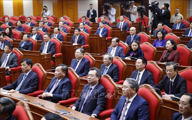 Các đại biểu dự phiên bế mạc Hội nghị lần thứ 15 Ban Chấp hành Trung ương Đảng khoá XIII. Ảnh: Thống Nhất - TTXVN