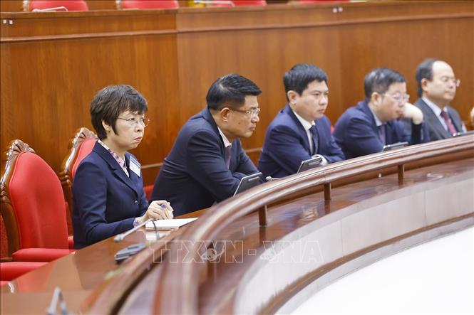 Các đại biểu dự phiên bế mạc Hội nghị lần thứ 15 Ban Chấp hành Trung ương Đảng khoá XIII. Ảnh: Doãn Tấn - TTXVN