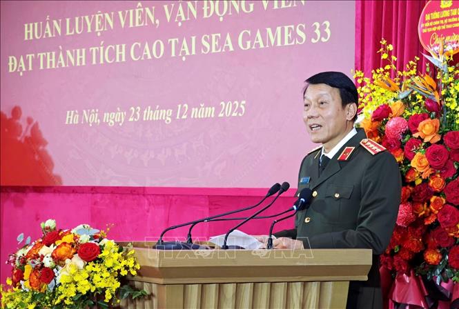 Minister of Public Security Luong Tam Quang speaks at the programme. VNA Photo: Nam Sương