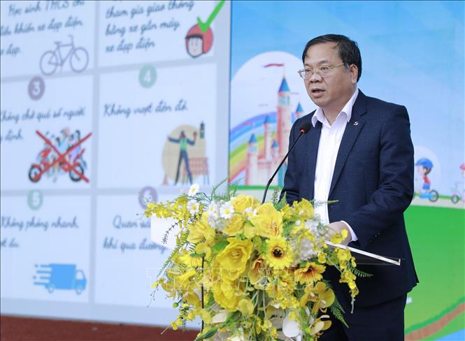 Phó Giám đốc Sở Giáo dục và Đào tạo tỉnh Phú Thọ Nguyễn Quang Minh phát biểu khai mạc hội thi. Ảnh:  Nguyễn Thảo - TTXVN