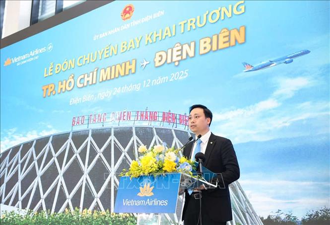 Phó Giám đốc Chi nhánh Khu vực Việt Nam, Tổng công ty Hàng không Việt Nam Lê Chí Quân phát biểu. Ảnh: Quốc Khánh - TTXVN