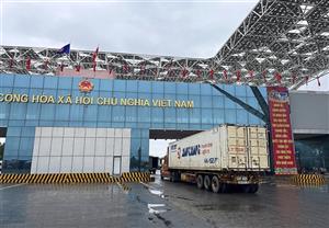 Hải quan khu vực VIII linh hoạt phát triển quan hệ Hải quan - Doanh nghiệp