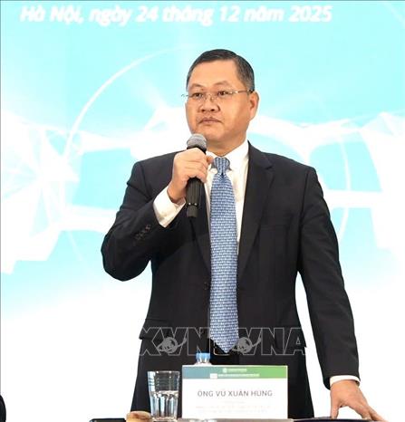 Vu Xuan Hung, Head of the Hanoi Hi-tech and Industrial Park Management Board, speaks at the conference. VNA Photo: Quốc Lũy 