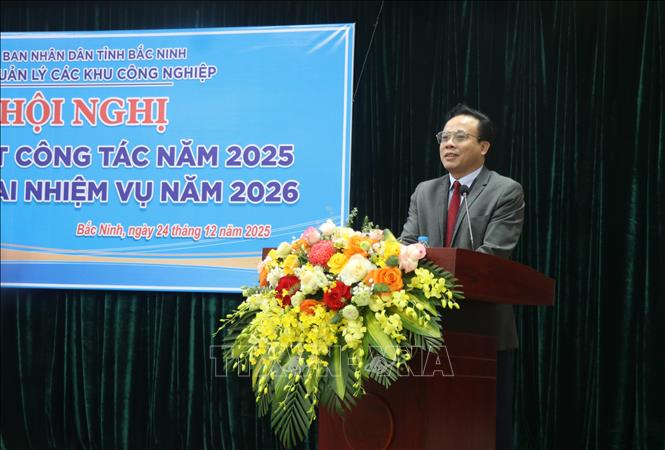 Ông Nguyễn Văn Phúc, Trưởng Ban Quản lý các khu công nghiệp tỉnh Bắc Ninh phát biểu. Ảnh: Thanh Thương - TTXVN