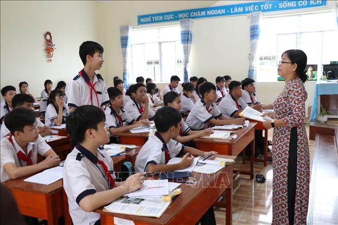 A class at the Tieu Can secondary school in Tieu Can commune, the Mekong Delta province of Vinh Long. VNA Photo: Thanh Hòa
