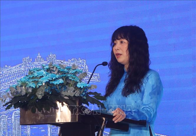 Giám đốc Sở Văn hóa, Thể thao và Du lịch thành phố Đà Nẵng Trương Thị Hồng Hạnh phát biểu tại Hội nghị. Ảnh: Trần Lê Lâm - TTXVN 