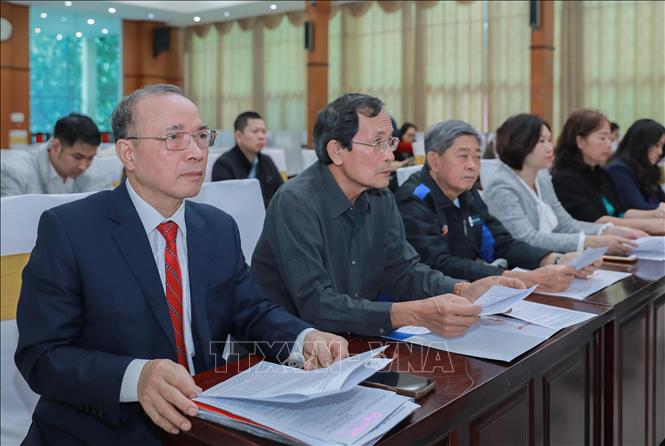 Các đại biểu tham dự buổi lễ khai trương Cổng Thông tin điện tử Hội Khuyến học Việt Nam. Ảnh: Phan Phương – TTXVN