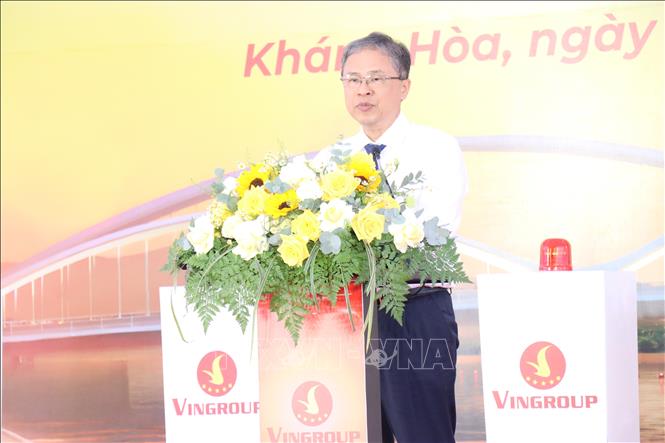 Ông Trần Hòa Nam, Phó UBND tỉnh Khánh Hòa, phát biểu tại lễ khởi công. Ảnh: Nguyễn Thành – TTXVN