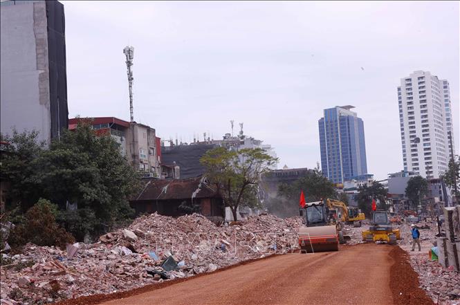 Dự án đường Vành đai 1 được cắm mốc giới từ năm 1999, tuy nhiên kéo dài tới hiện nay mới bắt đầu có dấu hiệu 