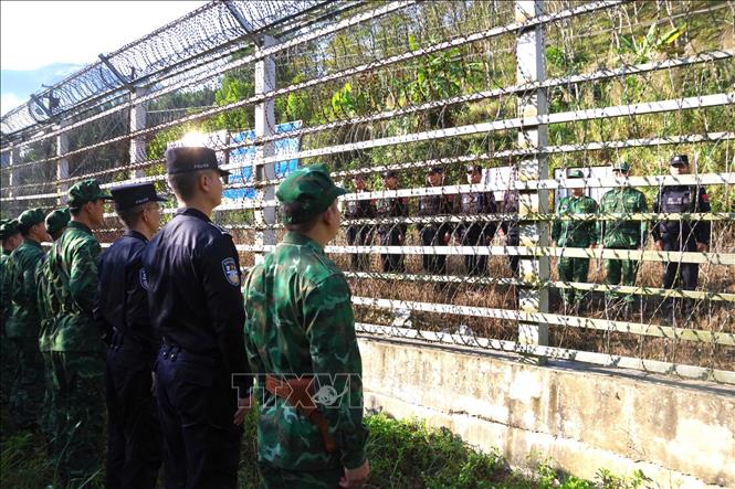 Hoạt động tuần tra liên hợp lần này, hai bên tiến hành tuần tra liên hợp trên đoạn biên giới từ mốc giới số 29 đến mốc giới số 71. Ảnh: TTXVN phát