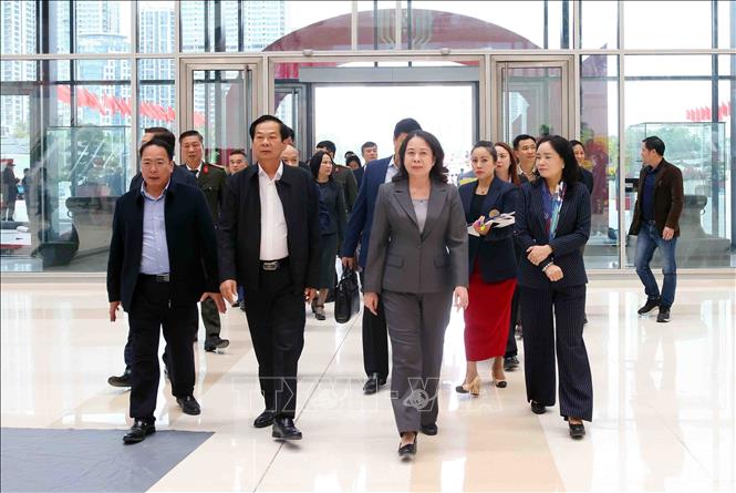 Vice State President Vo Thi Anh Xuan inspects the preparation work. VNA Photo: Phạm Kiên