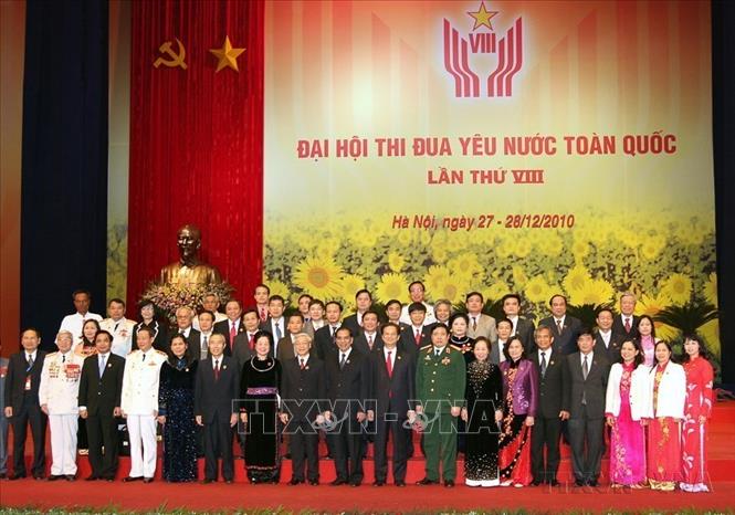  Lãnh đạo Đảng, Nhà nước với đại biểu điển hình tiên tiến dự Đại hội Thi đua yêu nước toàn quốc lần thứ VIII, diễn ra tại Hà Nội từ 27 - 28/12/2010. Ảnh: Nguyễn Dân – TTXVN
