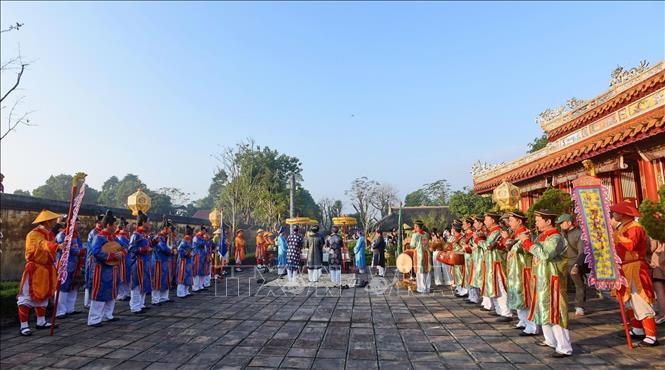 Các hoạt động Năm du lịch quốc gia Huế - 2025 thu hút đông đảo du khách. Ảnh: Hải Âu - TTXVN