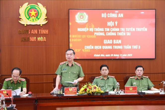Thiếu tướng Nguyễn Hữu Phước, Giám đốc Công an tỉnh Khánh Hòa, phát biểu tại hội nghị. Ảnh: Xuân Triệu - TTXVN
