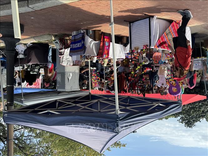 Một khu chợ trời ở thủ đô Washington D.C. Ảnh: Đoàn Hùng - PV TTXVN tại Mỹ
