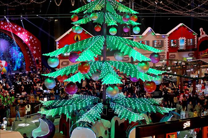 Không khí đón Giáng sinh tại Beirut, Liban. Ảnh: THX/TTXVN