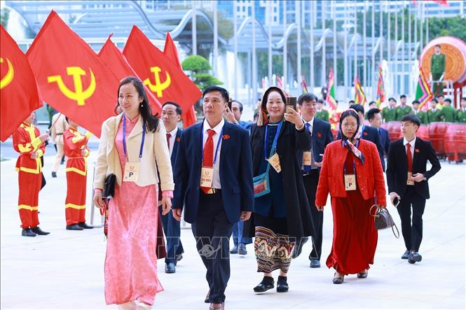 Các đại biểu đến dự Đại hội Thi đua yêu nước lần thứ XI. Ảnh: Dương Giang-TTXVN 
