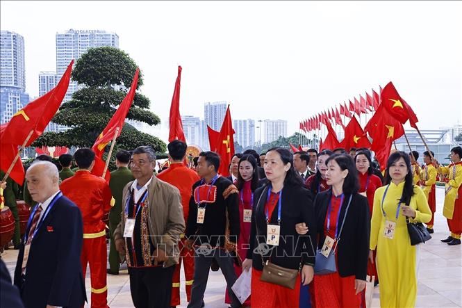 Cac đại biểu đến dự Đại hội Thi đua yêu nước toàn quốc lần thứ XI. Ảnh: Doãn Tấn - TTXVN