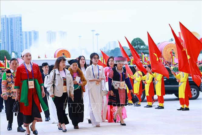 Các đại biểu đến dự Đại hội Thi đua yêu nước lần thứ XI. Ảnh: Dương Giang-TTXVN 
