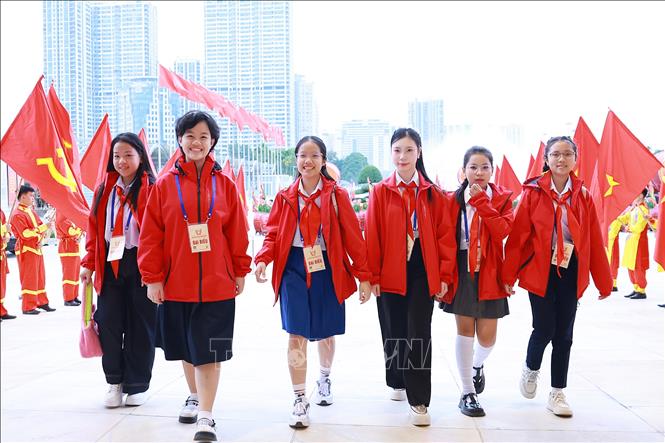 Các đại biểu đến dự Đại hội Thi đua yêu nước lần thứ XI. Ảnh: Dương Giang-TTXVN 
