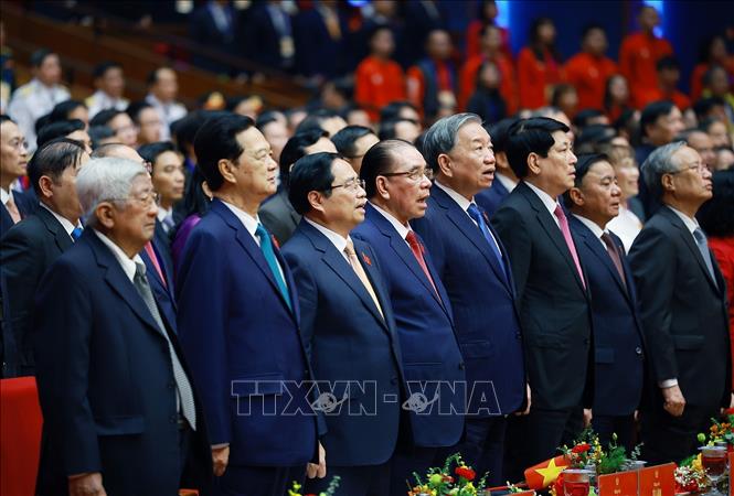 Tổng Bí thư Tô Lâm, Chủ tịch nước Lương Cường và Thủ tướng Phạm Minh Chính cùng các đại biểu tham dự Đại hội Thi đua yêu nước lần thứ XI. Ảnh: Dương Giang-TTXVN
