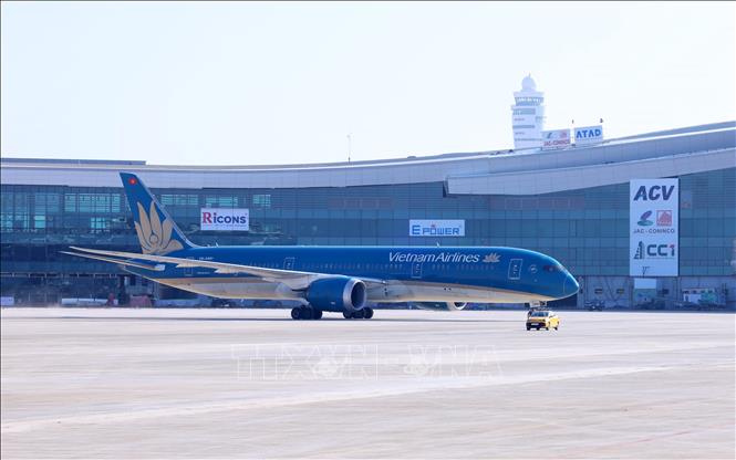 Vietnam Airlines sử dụng máy bay thân rộng Boeing - 787 trong những chặng bay có nhu cầu lớn trong dịp cao điểm nghỉ lễ Tết dương lịch 2026. Ảnh: Quốc Khánh - TTXVN