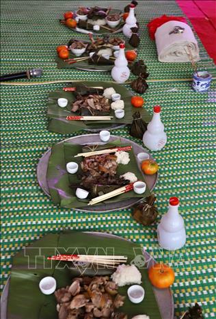 Mâm cỗ lễ mừng cơm mới. Ảnh: Trọng Đạt-TTXVN