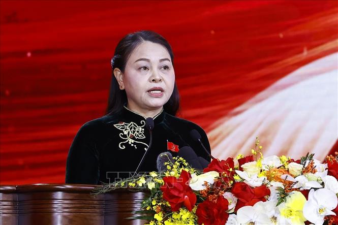 Đồng chí Nguyễn Thị Thu Hà, Phó Chủ tịch-Tổng Thư ký Uỷ ban Trung ương MTTQ Việt Nam hưởng ứng phong trào thi đua do Thủ tướng Chính phủ phát động. Ảnh: Doãn Tấn - TTXVN