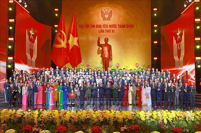 Tổng Bí thư Tô Lâm cùng các đồng chí lãnh đạo, nguyên lãnh đạo Đảng, Nhà nước và các đại biểu tại đại hội. Ảnh: TTXVN