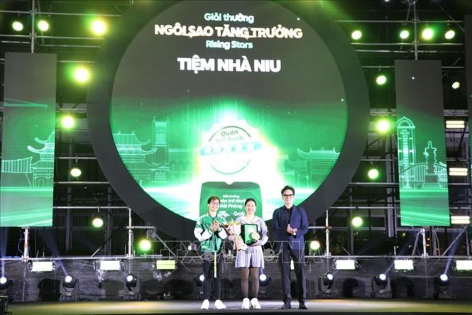 Vinh danh nhà hàng, quán ăn trứ danh Hải Phòng. Ảnh: Mạnh Minh - TTXVN