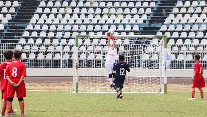 Các trận đấu của giải diễn ra sôi nổi. Ảnh: Hồng Thái - TTXVN