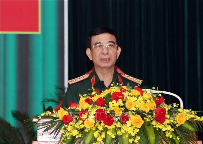 Đại tướng Phan Văn Giang, Ủy viên Bộ Chính trị, Bộ trưởng Bộ Quốc phòng phát biểu chỉ đạo Hội nghị. Ảnh: Xuân Khu-TTXVN