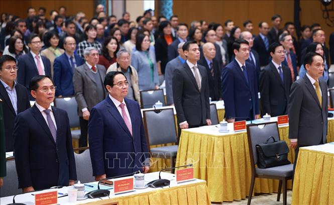 Thủ tướng Phạm Minh Chính và các đại biểu dự Hội nghị triển khai nhiệm vụ năm 2026 của ngành Ngoại giao. Ảnh: Dương Giang-TTXVN
