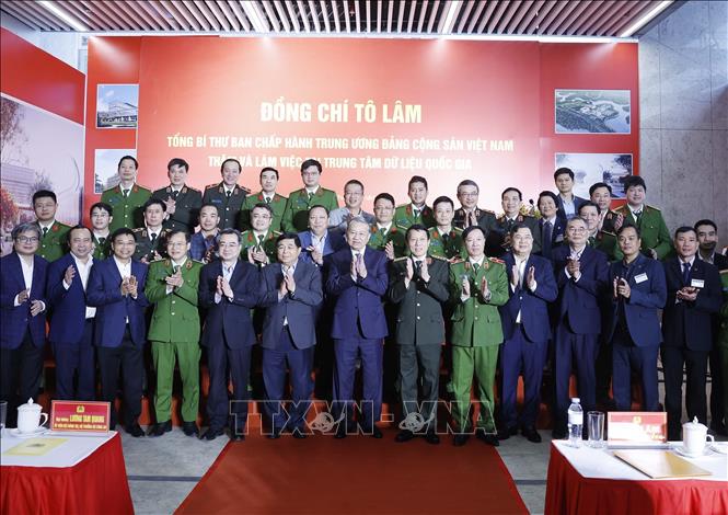 Tổng Bí thư Tô Lâm với các đại biểu. Ảnh: Thống Nhất- TTXVN