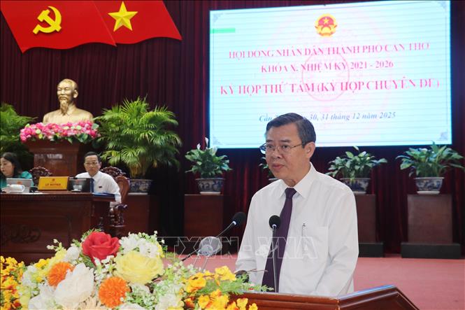 Ông Trương Cảnh Tuyên, Chủ tịch UBND thành phố Cần Thơ phát biểu. Ảnh: Ngọc Thiện - TTXVN