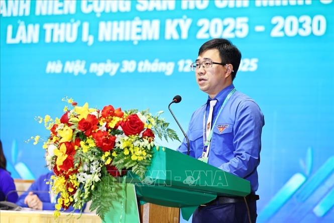 Đồng chí Bùi Hoàng Tùng, Ủy viên Ban Chấp hành Đảng bộ Chính phủ, Bí thư Đoàn Thanh niên Chính phủ giai đoạn 2025 – 2027 phát biểu khai mạc Đại hội. Ảnh: Minh Đức – TTXVN