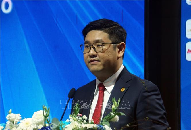 Ông Vũ Hồng Quân, Chủ tịch Hội doanh nhân trẻ tỉnh Gia Lai phát biểu tại Đại hội. Ảnh: Trịnh Bang Nhiệm - TTXVN