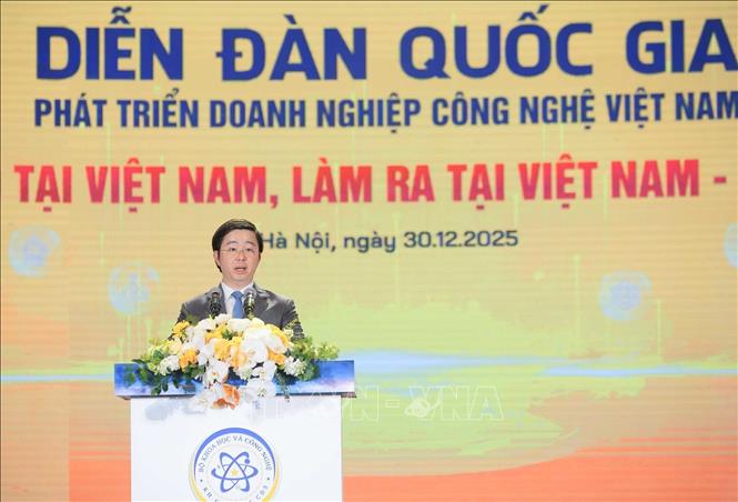 Thứ trưởng Bộ Khoa học và Công nghệ Bùi Hoàng Phương phát biểu khai mạc. Ảnh: Hoàng Hiếu - TTXVN