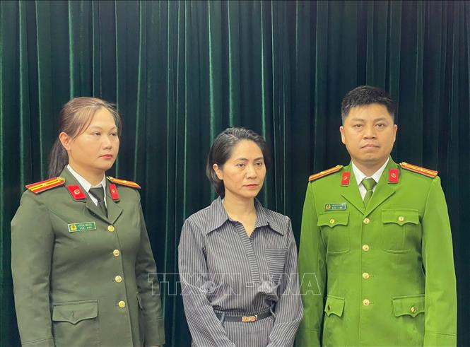 Đối tượng Nguyễn Thị Thu Hà tại cơ quan Công an. Ảnh: TTXVN phát