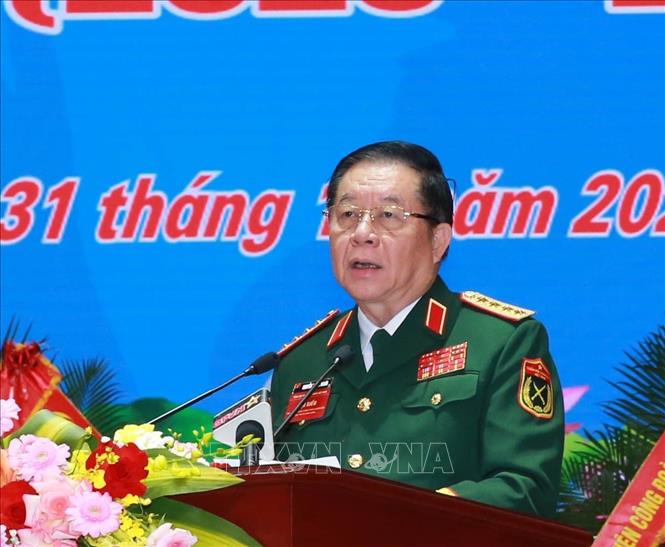  Đại tướng Nguyễn Trọng Nghĩa, Ủy viên Bộ Chính trị, Bí thư Trung ương Đảng, Ủy viên Thường vụ Quân ủy Trung ương, Chủ nhiệm Tổng cục Chính trị QĐND Việt Nam phát biểu chào mừng đại hội. Ảnh: Trọng Đức - TTXVN