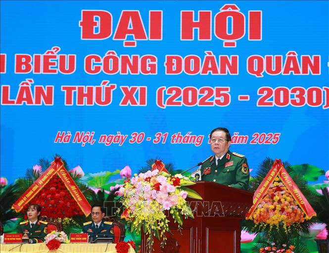 Đại tướng Nguyễn Trọng Nghĩa, Ủy viên Bộ Chính trị, Bí thư Trung ương Đảng, Ủy viên Thường vụ Quân ủy Trung ương, Chủ nhiệm Tổng cục Chính trị QĐND Việt Nam phát biểu chào mừng đại hội. Ảnh: Trọng Đức - TTXVN
