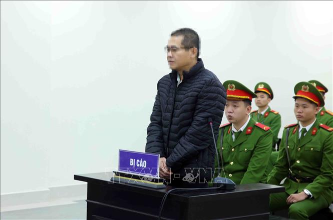Bị cáo Đỗ Văn Ngà nhận mức án 7 năm tù về tội “Làm, tàng trữ, phát tán, tuyên truyền thông tin, tài liệu nhằm chống Nhà nước Cộng hòa xã hội chủ nghĩa Việt Nam” theo quy tại Điều 117 - Bộ luật Hình sự. Ảnh: Phạm Kiên - TTXVN