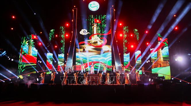 Trong ảnh: Tiết mục tại chương trình nghệ thuật. Ảnh: Nguyễn Hằng - TTXVN