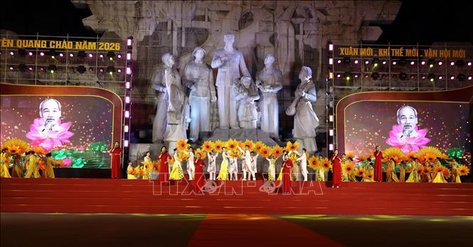 An art programme to welcome New Year is held in Tuyen Quang province. VNA Photo