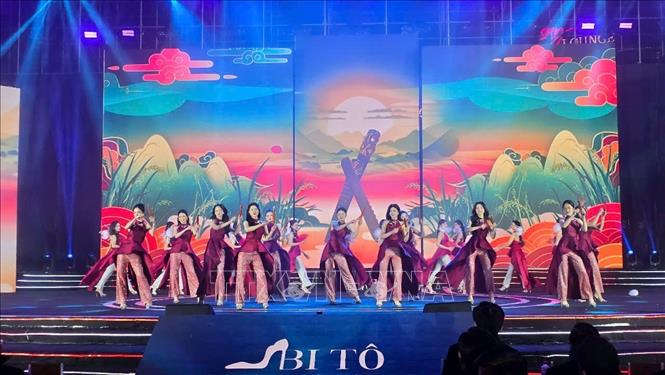 Các thi sinh Vòng Chung khảo toàn quốc Hoa hậu Du lịch Việt Nam 2026. Ảnh: Hương Thu TTXVN