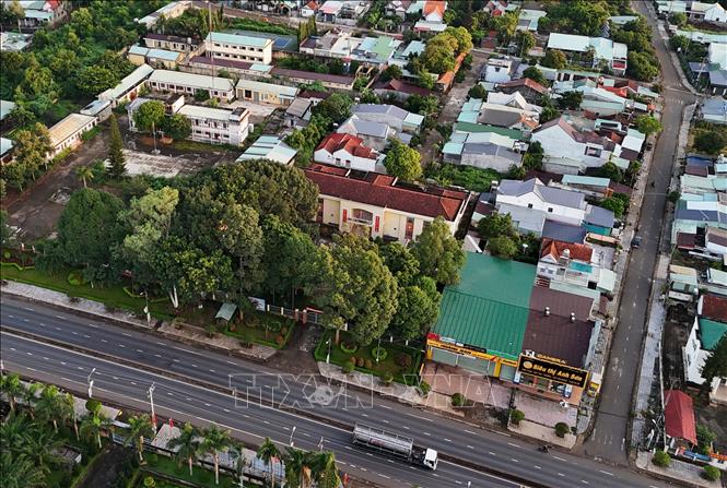 Sau sáp nhập, xã Bù Đăng được thừa hưởng các cơ sở hạ tầng của huyện Bù Đăng, tỉnh Bình Phước cũ để lại, là cầu nối huyết mạch giữa các tỉnh Tây Nguyên với trung tâm TP. Hồ Chí Minh và Đồng Nai. Ảnh: Nhật Bình – TTXVN