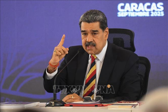 Tổng thống Venezuela Nicolas Maduro trong cuộc họp báo tại Caracas. Ảnh: THX/TTXVN