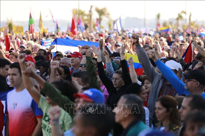 Người dân Cuba bày tỏ tình đoàn kết với nhân dân Venezuela. Ảnh: Việt Hùng - PV TTXVN tại Cuba