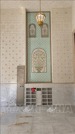Céramique là nét đẹp truyền thống trong Thánh đường lớn nhất châu Phi ở Algeria. Ảnh: Nguyễn An - CQTT Algiers